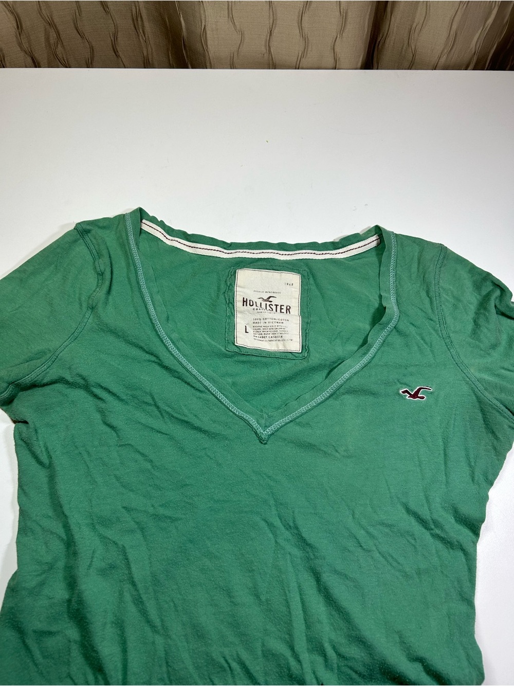Hollister Women's Large Green V-Neck Elbow Sleeve Tee 100% Cotton Vintage - Picture 2 of 11